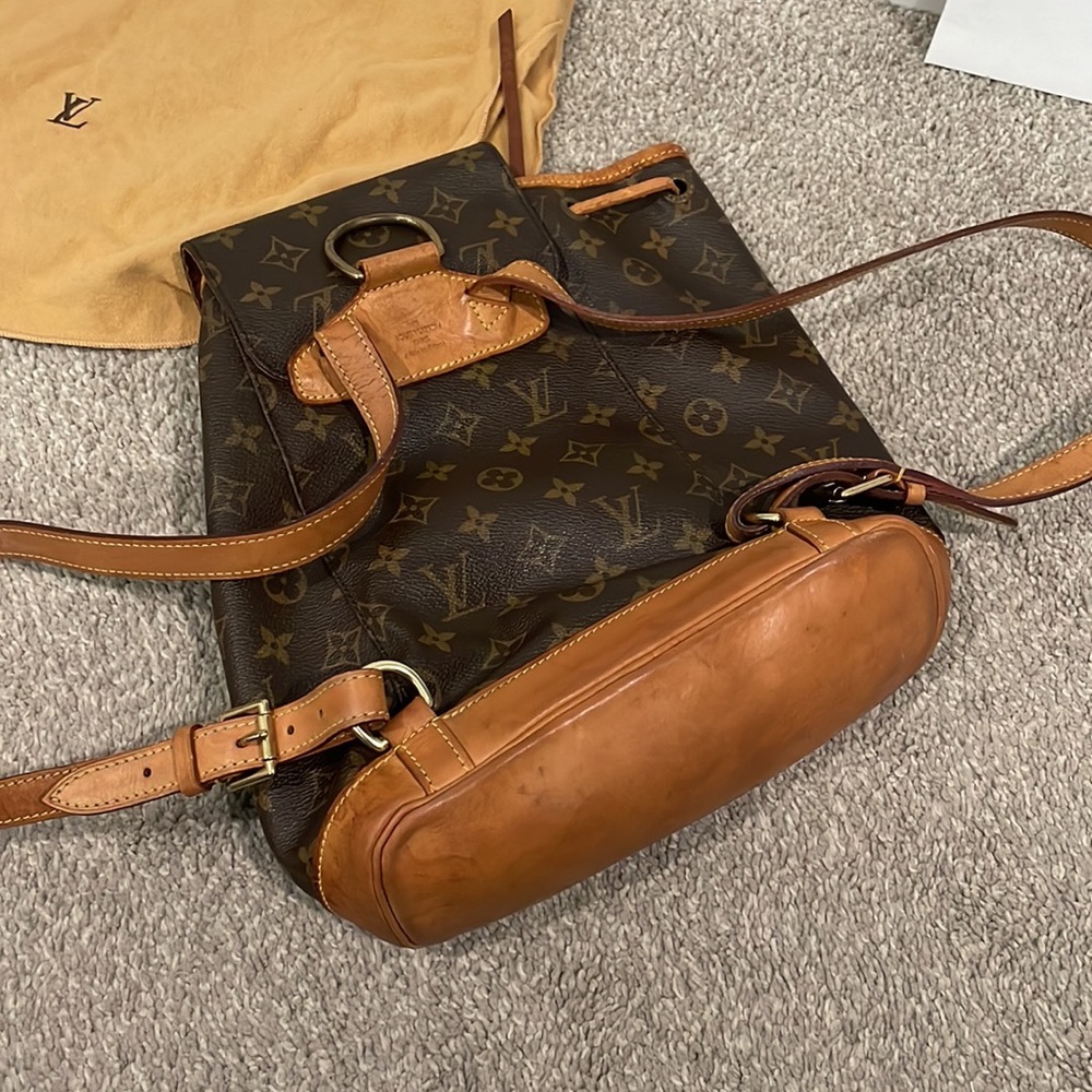 Louis Vuitton Montsouris MM backpack authentic - Picture 5 of 13